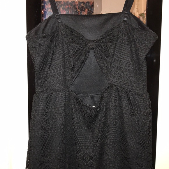 ⭐ BOGO ⭐ Partially Open-Back LBD - Picture 4 of 6